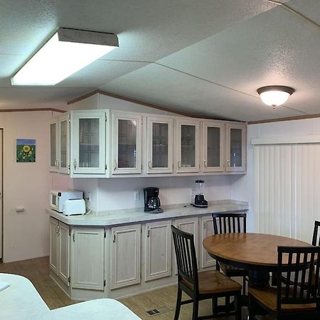 Вилла Edgewater Getaway Порт-Лавака Экстерьер фото